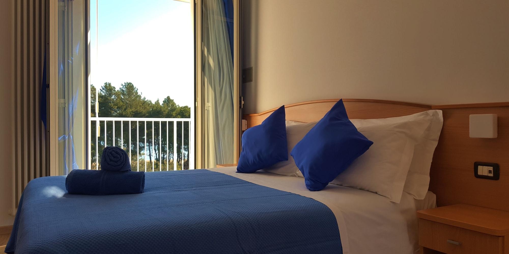 Hotel Mare Blu -- Boutique Пинето Экстерьер фото