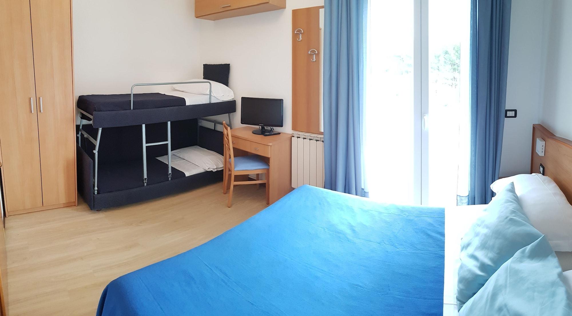 Hotel Mare Blu -- Boutique Пинето Экстерьер фото
