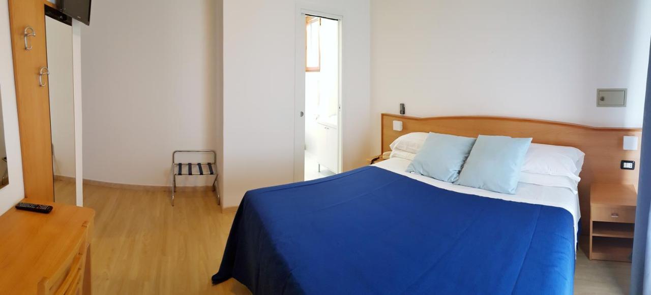 Hotel Mare Blu -- Boutique Пинето Экстерьер фото